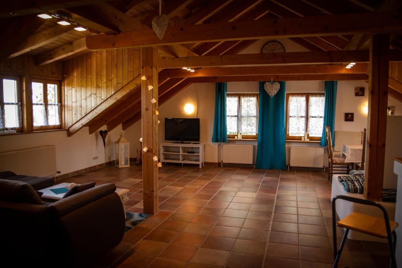 Ferienwohnung Zum Forsthaus Oberviechtach Exterior photo